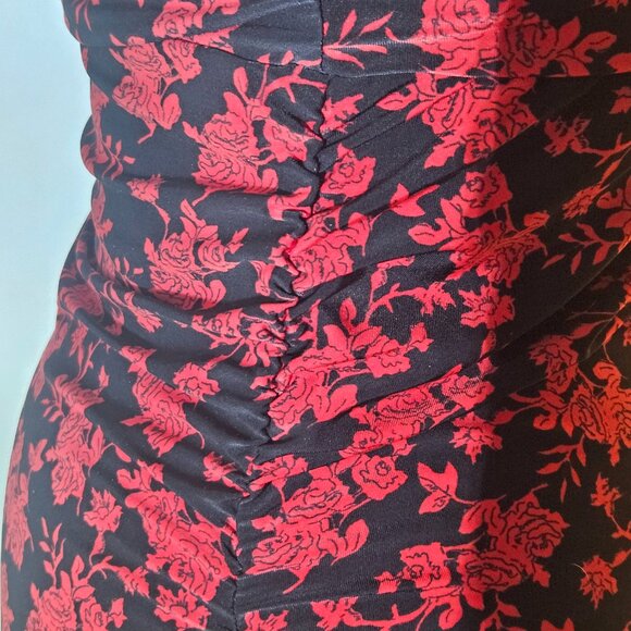 Express Red and Black Halter Dress, Sz L - Picture 7 of 8